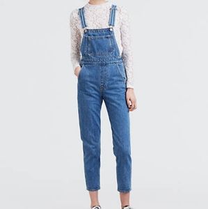 Levis mom overalls